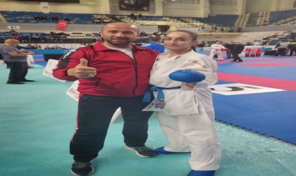 Şampiyon milli karateci, dereceyle Gazi Üniversitesi Besyoda