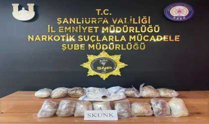 Şanlıurfada 8 kilo 800 gram uyuşturucu ele geçirildi