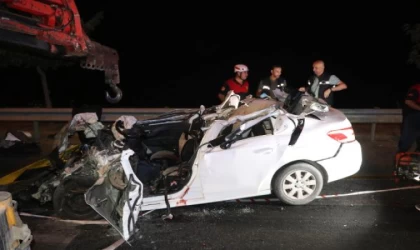 Şanlıurfa’da otomobil TIR’ın altına girdi: 2 ölü