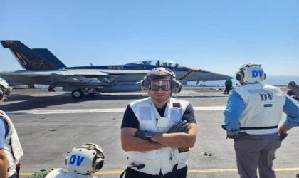 Selçuk Bayraktar, ABD uçak gemisinde tatbikatı izledi
