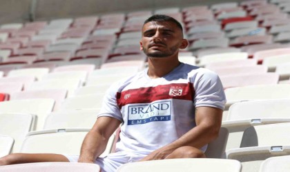 Sivasspor, Yunan stoper Achilleas Poungourası kadrosuna kattı