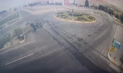 Takla atan otomobildeki İngilizce öğretmeni öldü, babası yaralandı