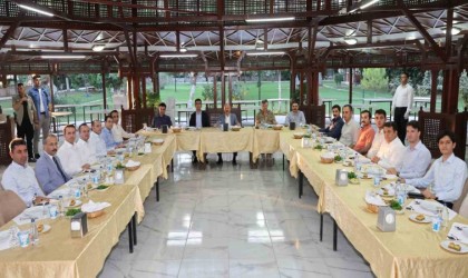 Tayini çıkan mülki idare amirlerine veda yemeği