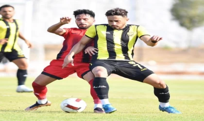 Turgutlu’da Aliağa FK güldü