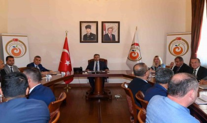 Vali Şahinden, yurt talimatı