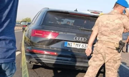 Viranşehir’de gurbetçi çiftin aracına silahlı saldırı: 1 ölü, 1 yaralı