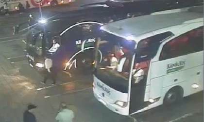 Yozgat’ta yolcu otobüsü şarampole devrildi: 12 ölü, 19 yaralı (4)