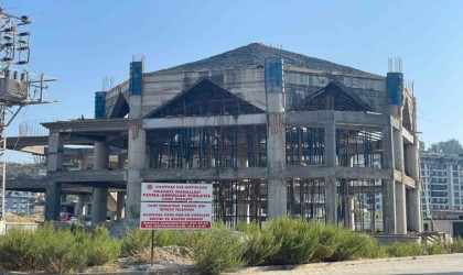 10 bin nüfuslu mahalle, ilk camisine kavuşmak için gün sayıyor