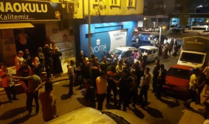 Ağabey, düğün konvoyunun önünü ’adet’ diye kesince sopalı kavga çıktı: 4 yaralı