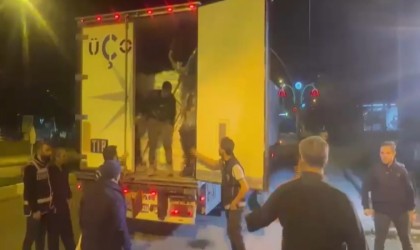 Ağrıda Afgan uyruklu 80 kaçak göçmen yakalandı