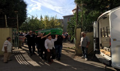 Anne ile kızı 2 saat arayla hayatını kaybetti