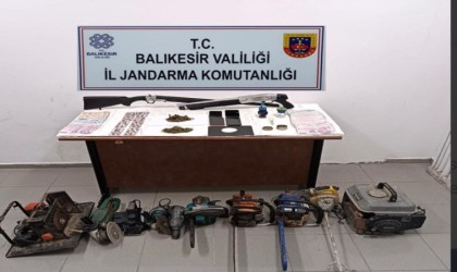 Ayvalıkta jandarmadan uyuşturucu operasyonu