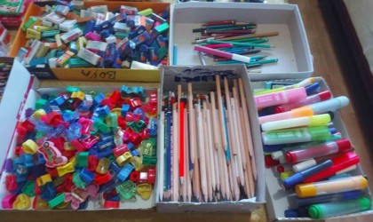 Bafrada 255 aileye kırtasiye desteği