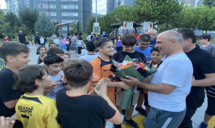 Başkan Söğüt sözünü tuttu, çocuklarla buluştu