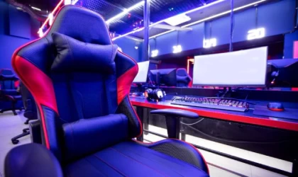 ”Bilgisayar başında uzun süre kalanlar sağlıkları için doğru koltuğu seçmeli”