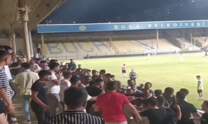 Bucaspor 1928 taraftarları birbirine girdi