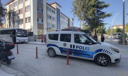 Burdurda öğrenci servis şoförleri birbirine girdi, 10 kişi gözaltına alındı