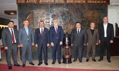 Çalışma Bakanı Işıkhan GMİSi ziyaret etti