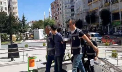 Çorum’da kuyumcuyu sahte altınla dolandıran 2 şüpheli Sivas’ta yakalandı