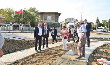 Cumhuriyet Meydanına peyzaj çalışması