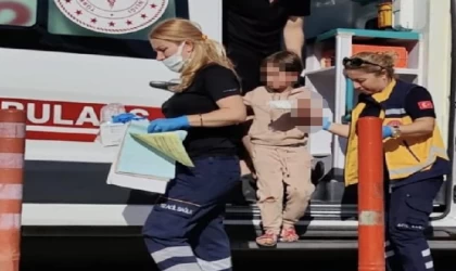 Demir bahçe kapısına elini sıkıştıran çocuğun 3 parmağı koptu