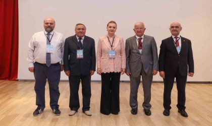 DEÜde 15. Uluslararası Avrasya Ekonomileri Kongresi başladı