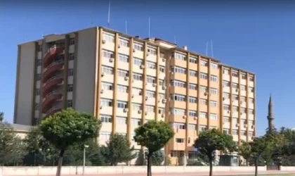 Emniyet müdürlüğünde polis memuru, teknikeri öldürdü