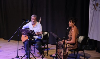 En güzel şiirler Ayvalıkta buluştu