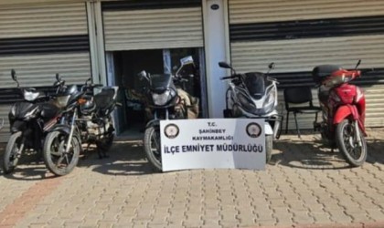 Gaziantepte dur ihtarına uymayan şahsın garajında 5 çalıntı motosiklet bulundu