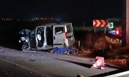 Gaziantep’te hafif ticari araç şantiye kulübesine çarptı: 1 ölü, 3 yaralı