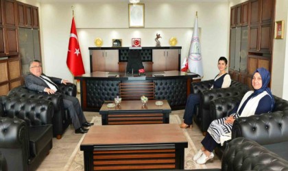 Hakimlerden Rektör Özölçere ziyaret