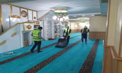 İpekyolunda ibadethanelere kesintisiz hizmet