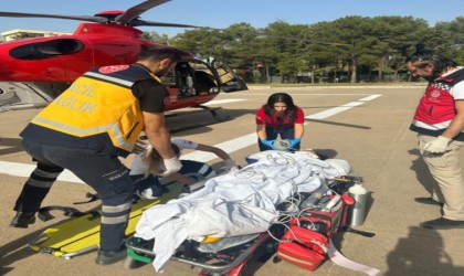 Irakta trafik kazası geçiren kadın, ambulans helikopterle Vana sevk edildi