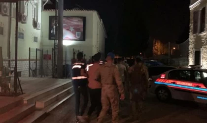 İzmir merkezli 7 ilde FETÖ operasyonu: 9 gözaltı