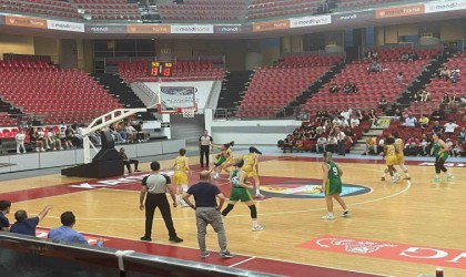 İzmit Belediyespor, yeni sezon öncesi 17. Erciyes Cupta form tuttu