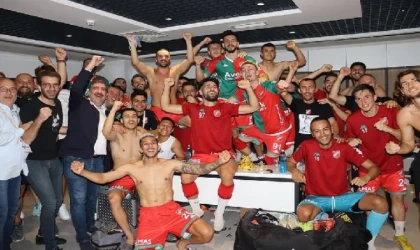 Karşıyaka’dan gövde gösterisi