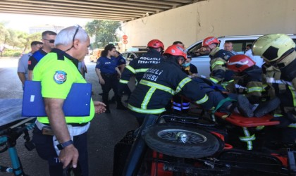 Kaza yapan elektrikli bisiklet yan yattı: Yaşlı çift yaralandı