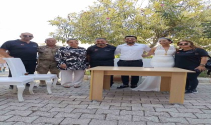 Konteyner kentteki nikahta depremzede çiftin şahitleri AFAD görevlileri oldu