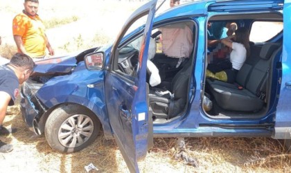 Korkutelinde zincirleme kaza: 2si ağır 6 yaralı