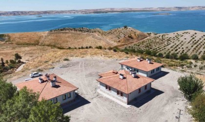 Köy evleri göz kamaştırıyor