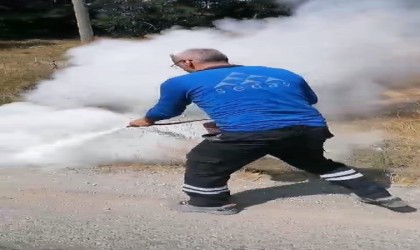 Kuru otların yandığını fark etti, faciayı önledi