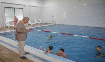 Kütahya Belediye Başkanı Alim Işık, özel çocuklarla bir araya geldi