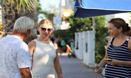 Mahallesinde 36 milletten insan yaşıyor, tercümansız sokağa çıkamıyor