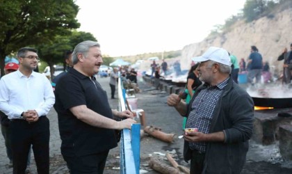 Melikgazide Salça Günleri sona Erdi