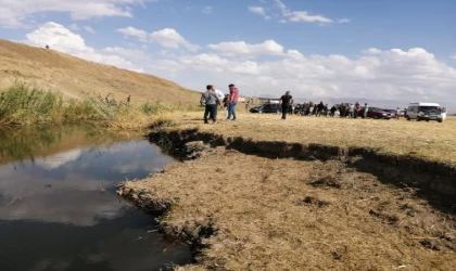 Muhammed, serinlemek için girdiği derede boğuldu
