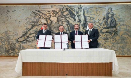 Öğrencilere, nakdi destek sağlayacak protokoller imzalandı