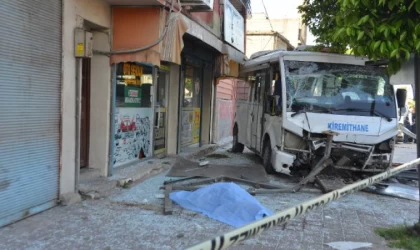 Otobüs durağındaki 2 kişinin ölümüne neden olan dolmuş şoförü uyuşturucu etkisindeymiş