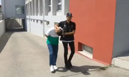 Otogarda sırt çantasında 2,5 kilo esrarla yakalandı, ’İçmek için aldım’ dedi