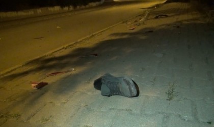 Otomobilin çarptığı motosiklet sürücüsü ağır yaralandı