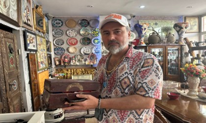 (Özel) Kurtuluş Savaşından kalan sıhhiye çantasına gözü gibi bakıyor